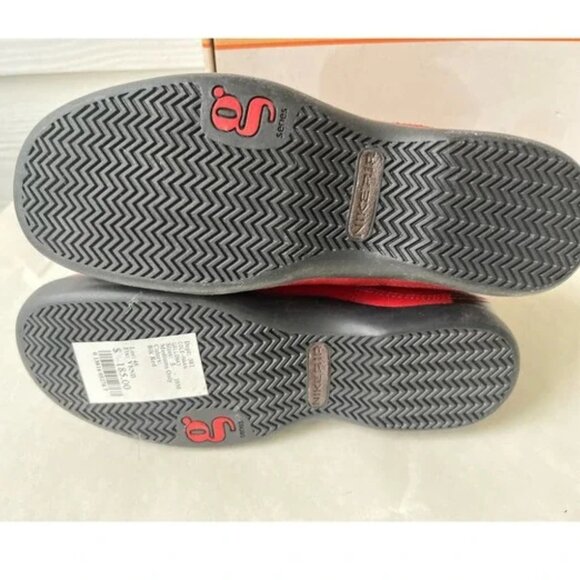 Cole Haan G Series Nike Air Red Leather Zip Front Ankle Boots Size 5.5 - Picture 3 of 8